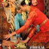 Cô dâu Indonesia đang làm nghi lễ trong ngày cưới.