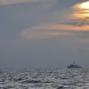 Rạng sáng ngày 26/5, như thường lệ, các tàu bảo vệ đang thực thi nhiệm vụ trên biển thuộc chủ quyền Việt Nam cùng tàu Bình Minh 02 thì phát hiện từ xa một số tàu lạ.
