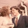 Bill Clinton và Hillary tình cảm trong ngày cưới năm 1975.