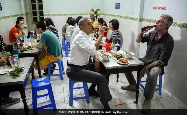 obama-in-vietnam-restaurant