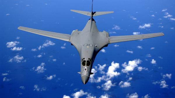 b-1b over the pacific ocean