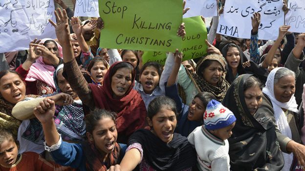 pakistan christians attack