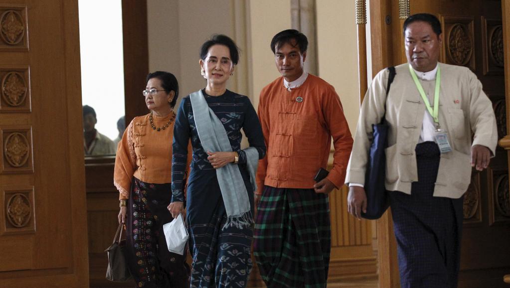 Aung San Suu Kyi 3