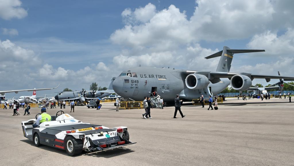 Boeing C-17