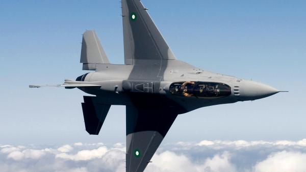 Pakistani F-16