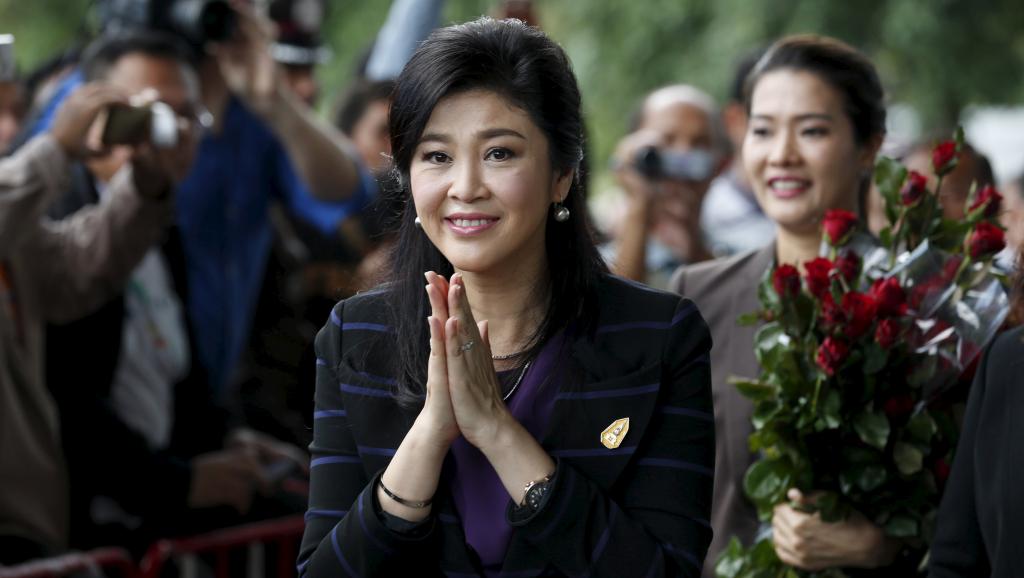 YINGLUCK-COURT-ARRIVAL