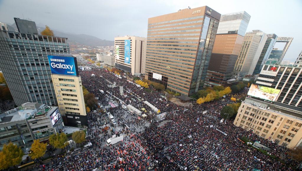 s.korea-politics-protest 3