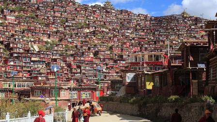 larung gar