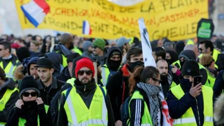 france protests 9