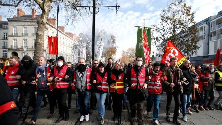 france-reform-protests 1