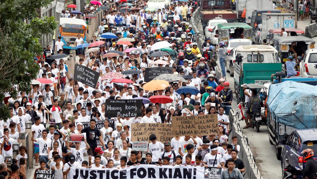 philippines-drugs-funeral