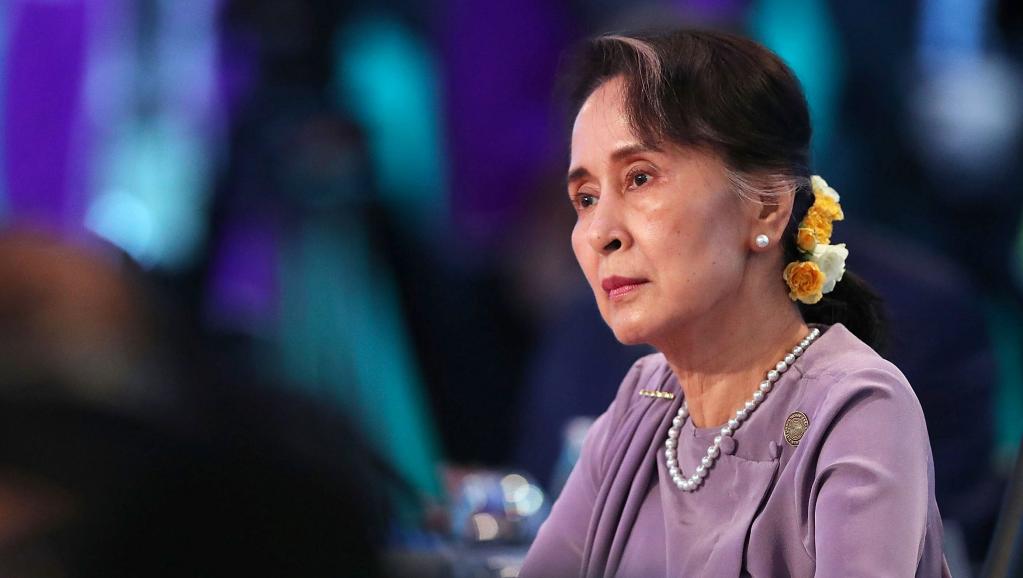Aung San Suu Kyi 3