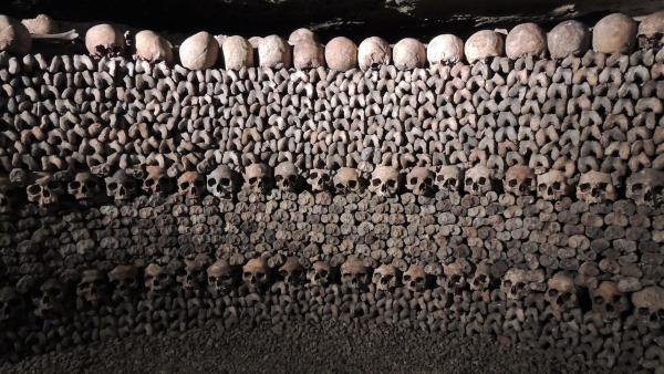 Catacombes- Paris