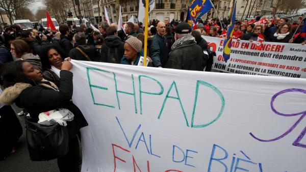 france-elderly-protest