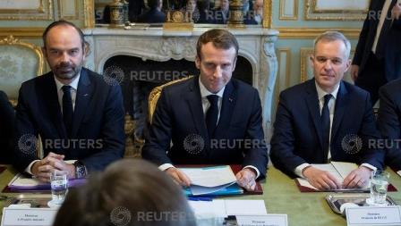 gilets jaunes gouvernement