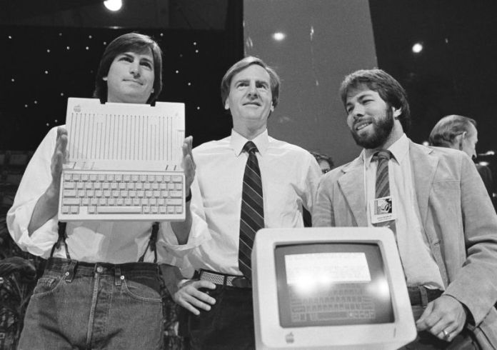 Apple-080218