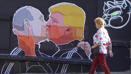 putin trump kiss