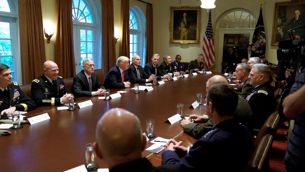 usa-trump-military