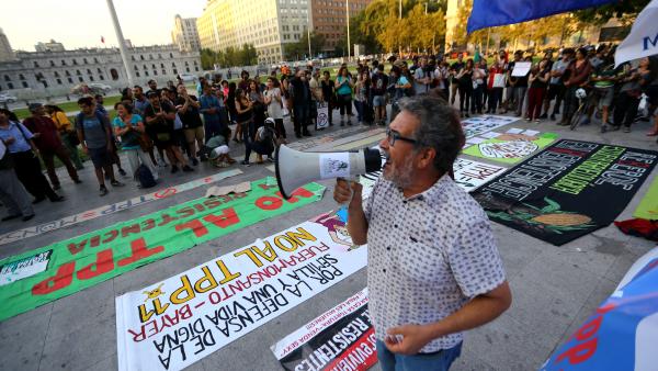 trade-tpp-chile-protest